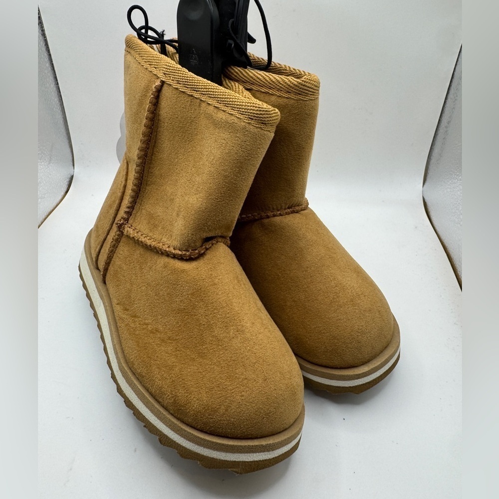 NWT Wonder Nation Toddler Size 7 Girls Tan Faux Fur Winter Boots - Picture 6 of 6